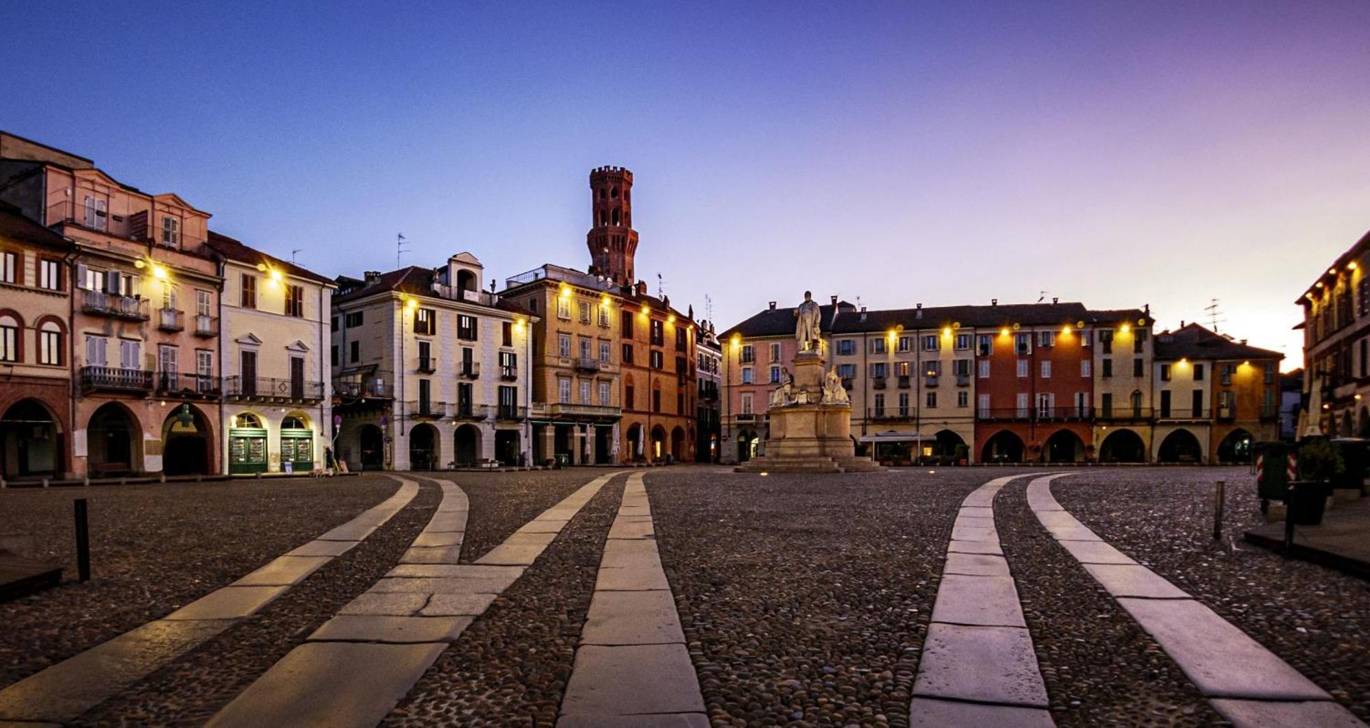 Hotel Matteotti Vercelli Exterior photo